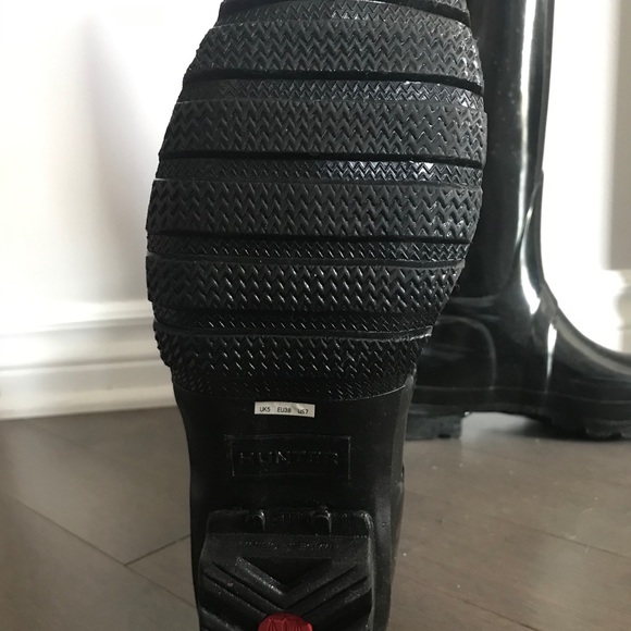 Tall Glossy Black Hunter Rain Boots (Size 7) - Picture 4 of 6